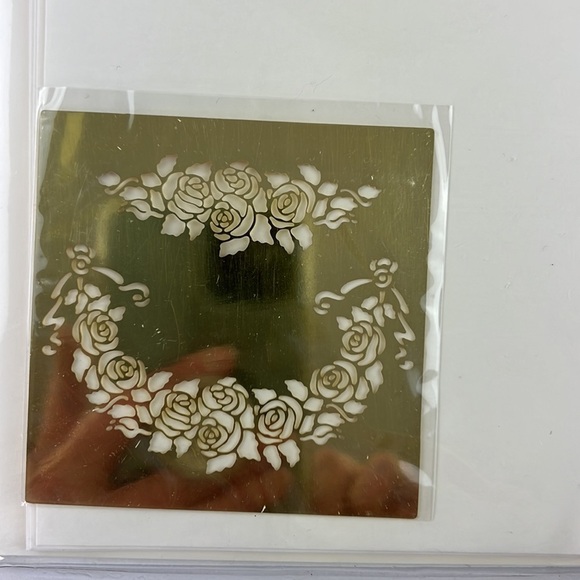 Anna Griffin Brass Stencil Kit - 6 card & envelope set - Picture 3 of 5